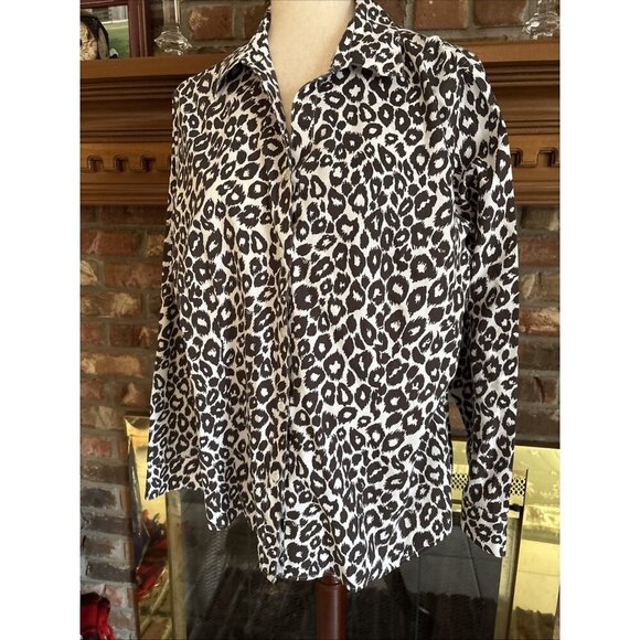 Chico’s Ladies Brown Long Sleeve Blouse Size 3 Leopard Print - Picture 2 of 6
